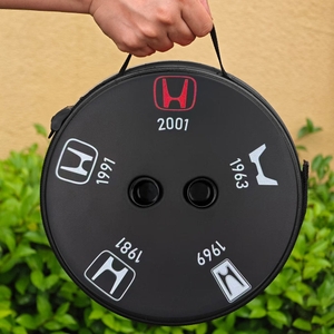 タイヤ型折り畳み椅子 Honda Hマーク