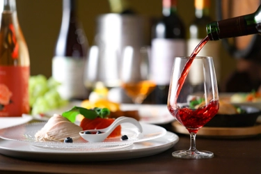 ワイン県やまなしの“実りの秋”を丸ごと味わう。 大江戸温泉物語 ホテル新光ならではの山梨ワイン飲み放題が秋メニューへ一新