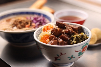 NaZt6pNqJJKlkVqNNI0u.jpg?w=940&h=940