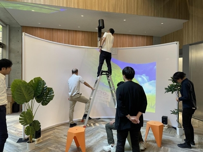 スクリーンの組み立て