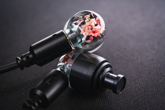 幽玄美あふれるデザイン