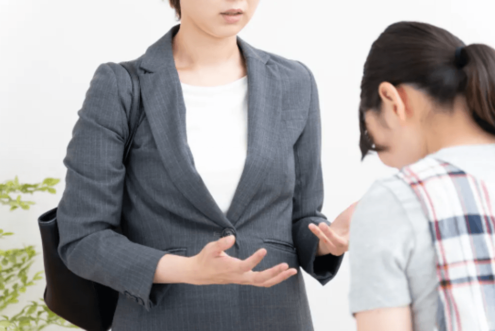 モンスターペアレントとは?特徴・対応方法・勝つ方法・末路まで徹底解説