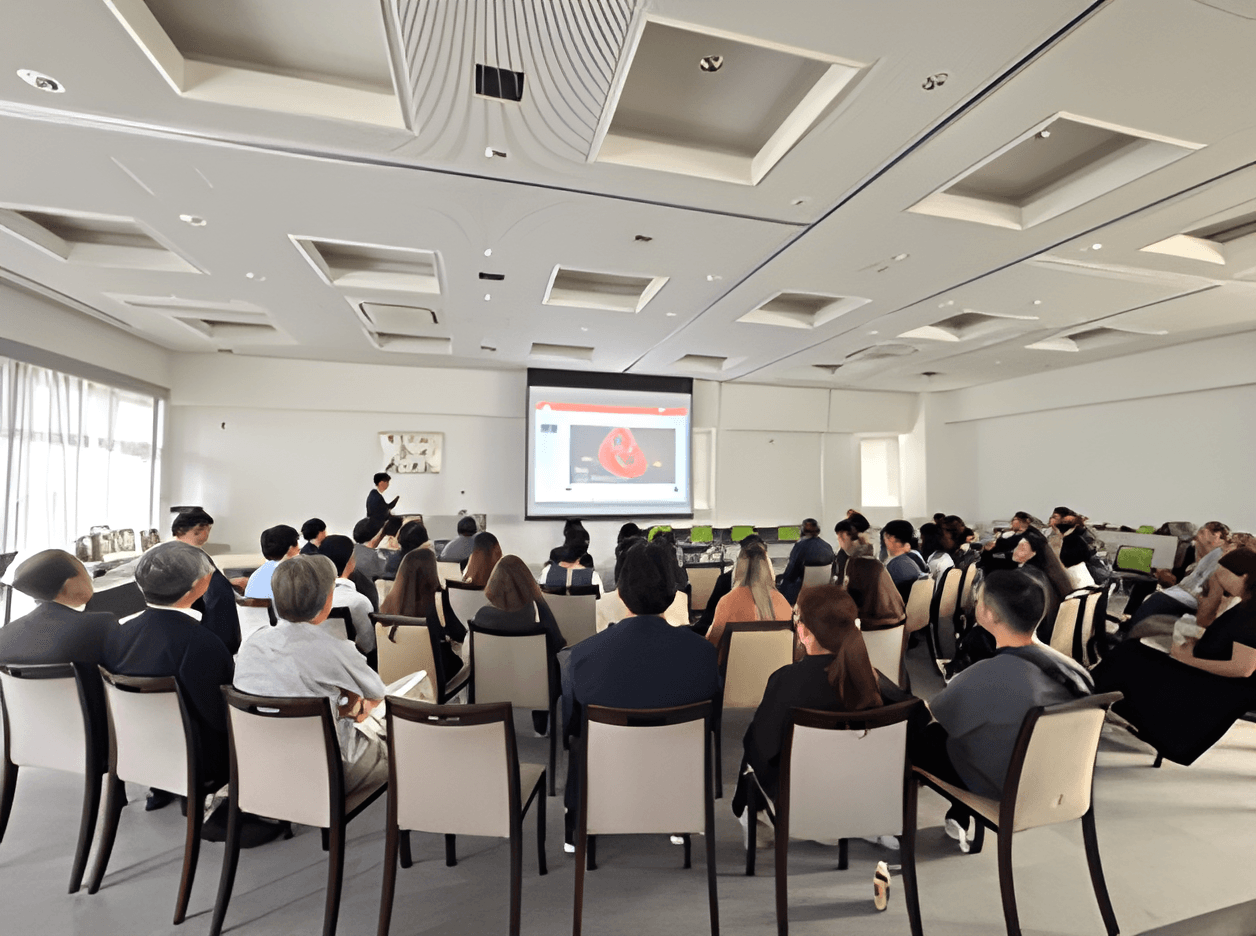 世界中のペプチド研究者がファーマフーズに来社 ペプチド技術について活発にディスカッションを行った