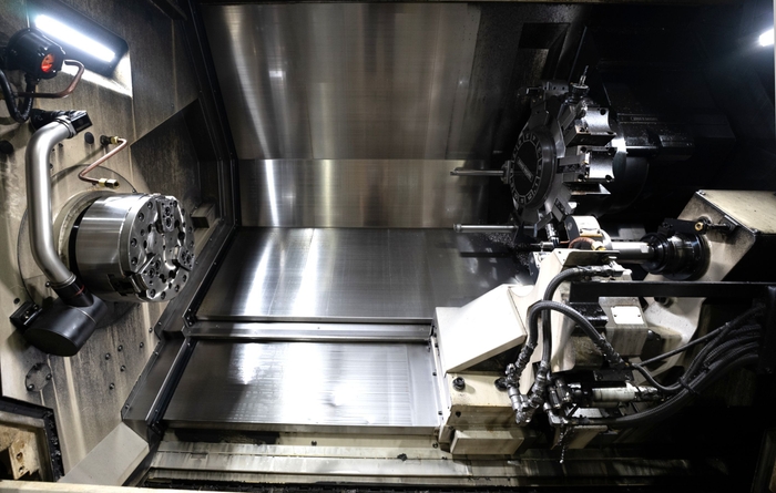 竹中専用設計による複合旋盤