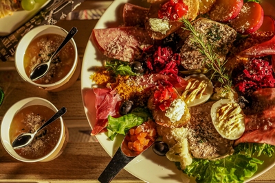 NrI1vnuYnuBlk7BYbLlC.jpg?w=940&h=940