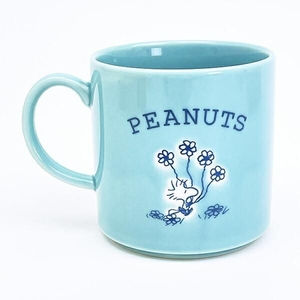 スヌーピーの木箱入りマグカップ