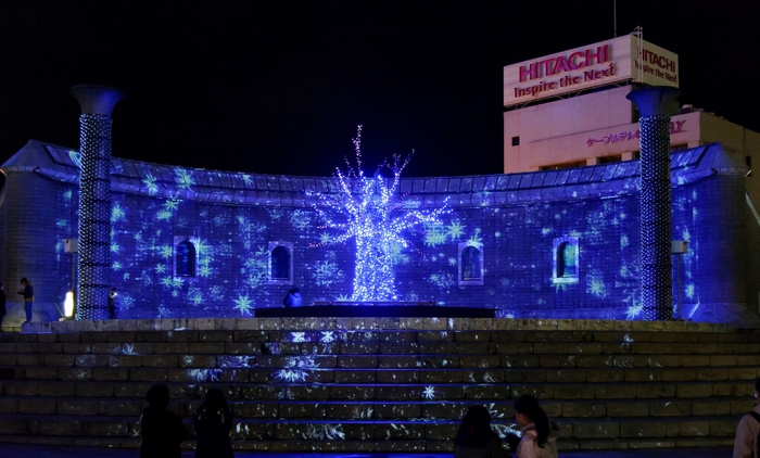 第18回(2017年)は、初の試みとなるプロジェクションマッピングを採用しました。