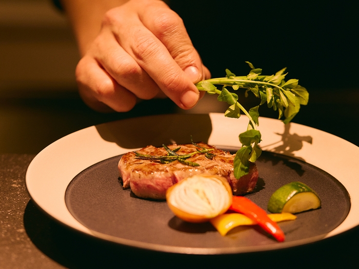 鉄板で焼くステーキ※一例