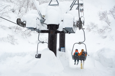 第2リフト、第4リフトを乗り継いで、ツリーエリアに