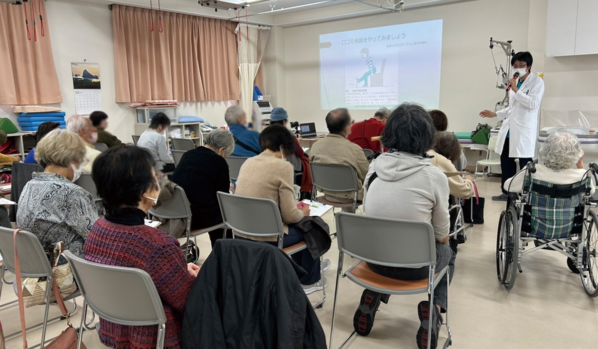 【セミナー実施報告】満員御礼!長岡京病院、12月15日(金)に歩行障害セミナーを開催 「よくなる歩行障害〜その歩きにくさ、年のせいだと思っていませんか?〜」