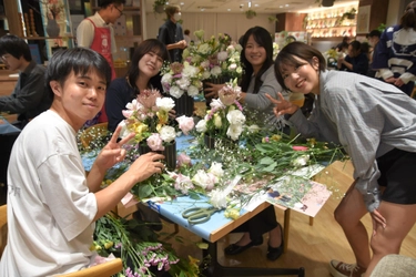 【名城大学】「農学部学生会」が「JA全農長野」とコラボしてフラワーアレンジメント教室を開催