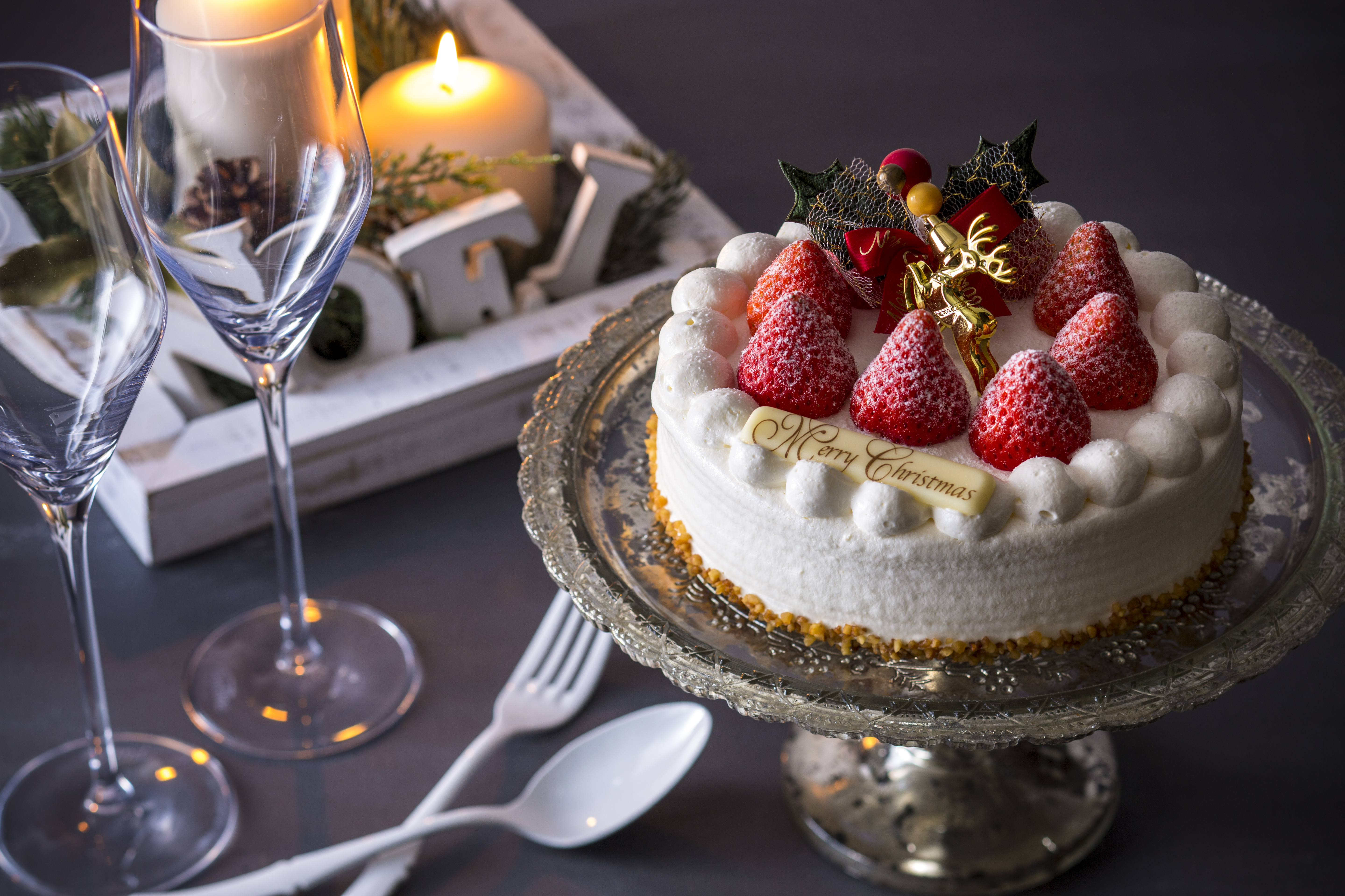 ポートピアホテルクリスマスケーキコレクション2020 「おうちでクリスマス」にホテルメイドの贅沢を ~大切な方と愉しむパーティセットが新登場!~