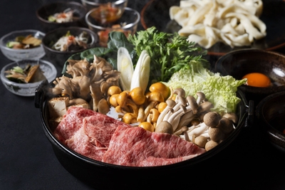 OM0qetMgefbZ3MjyL3zf.jpg?w=940&h=940