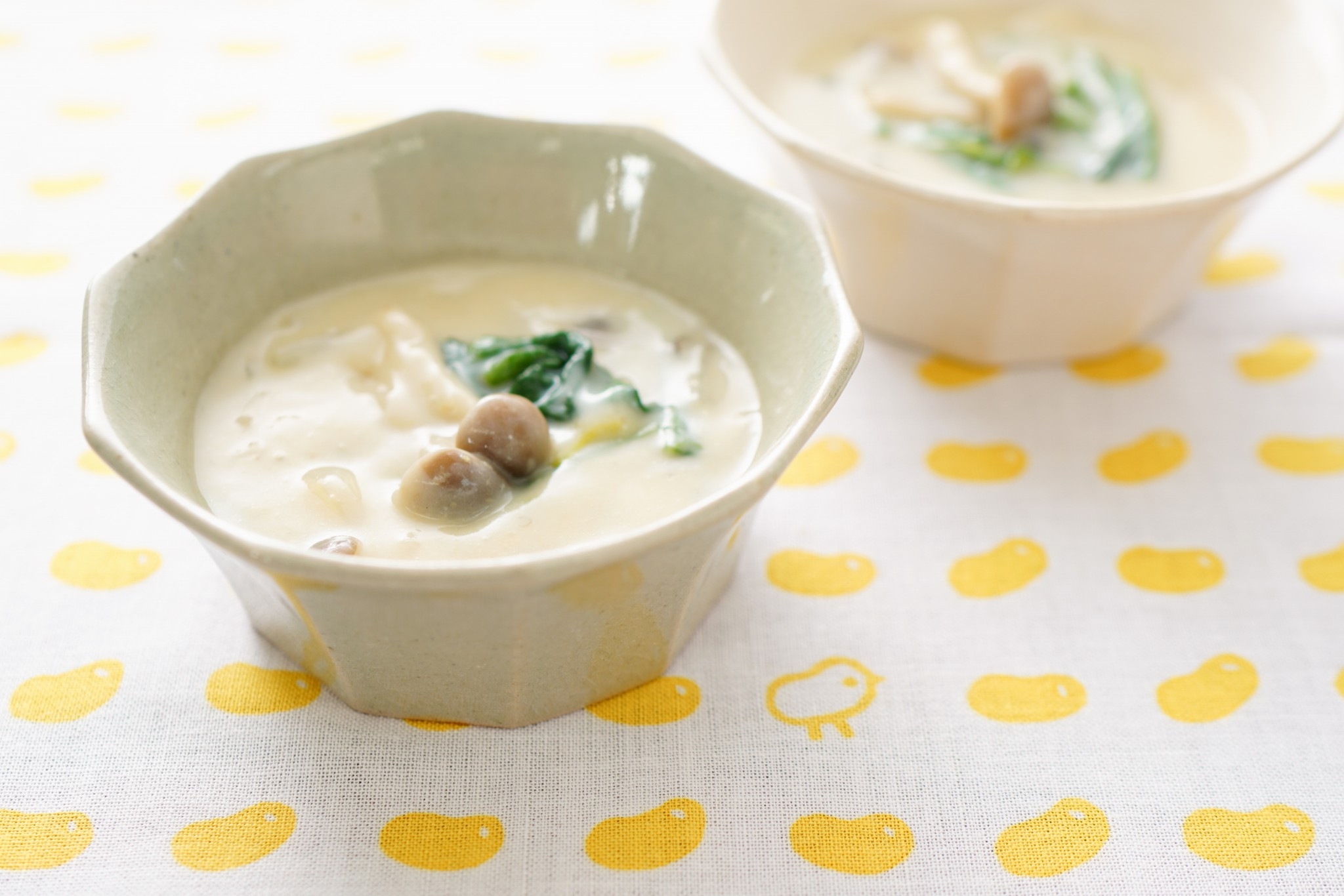 【グルテンフリーレシピ紹介】玄米粉で！きのことほうれん草のクリームスープ