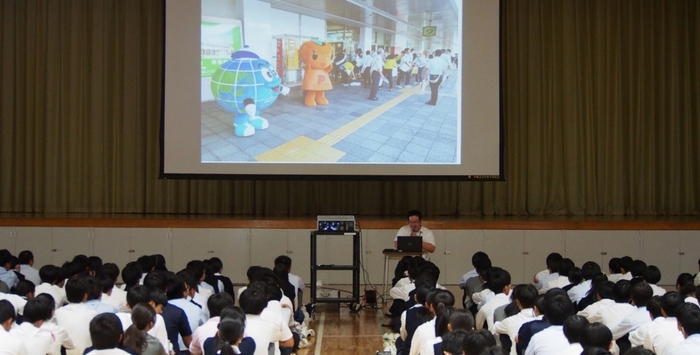 令和6年(2024年)の薬物乱用防止教室の様子