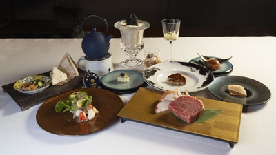 ▲淡路伊勢海老や淡路牛など、最高級の食材を取りそろえたコース『凪』