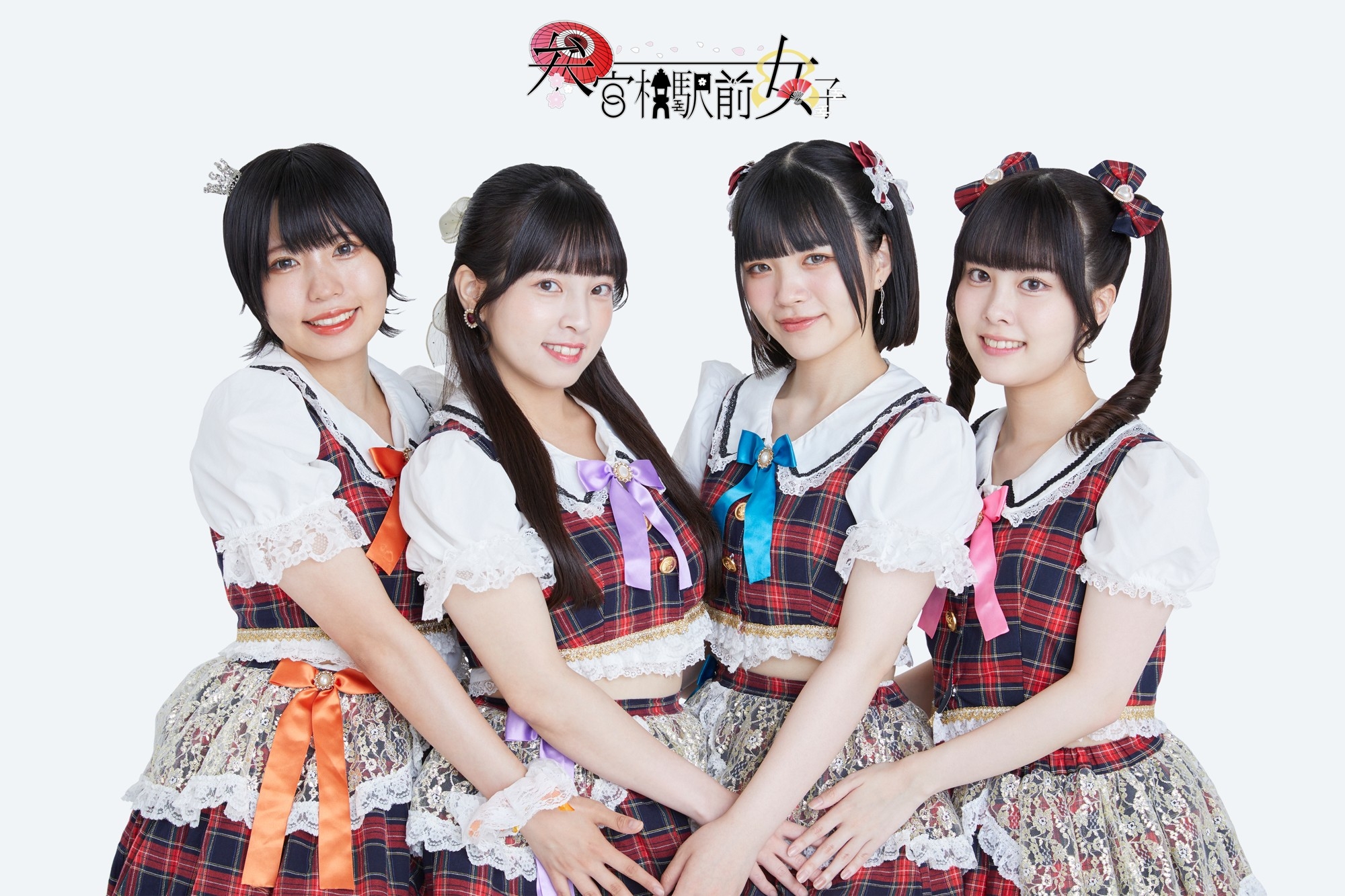 6周年を迎えたアイドルユニット「参宮橋駅前女子』が、ブランド【LIVERTINEAGE】とのANNIVERSARYコラボTシャツを受注開始！！更に！！待望のオリジナル曲『心のペダル』　『恋愛beginner』　『お祭り神楽』　の三曲同時リリースも決定！！