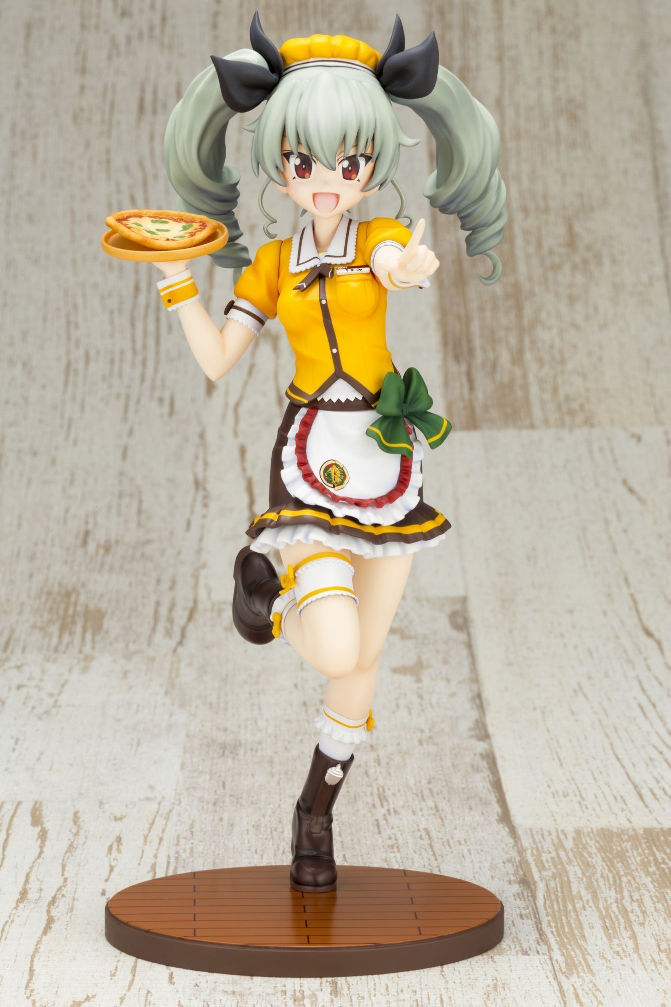 全国展開のファミリーレストラン「ココス」と 「ガールズ&パンツァー