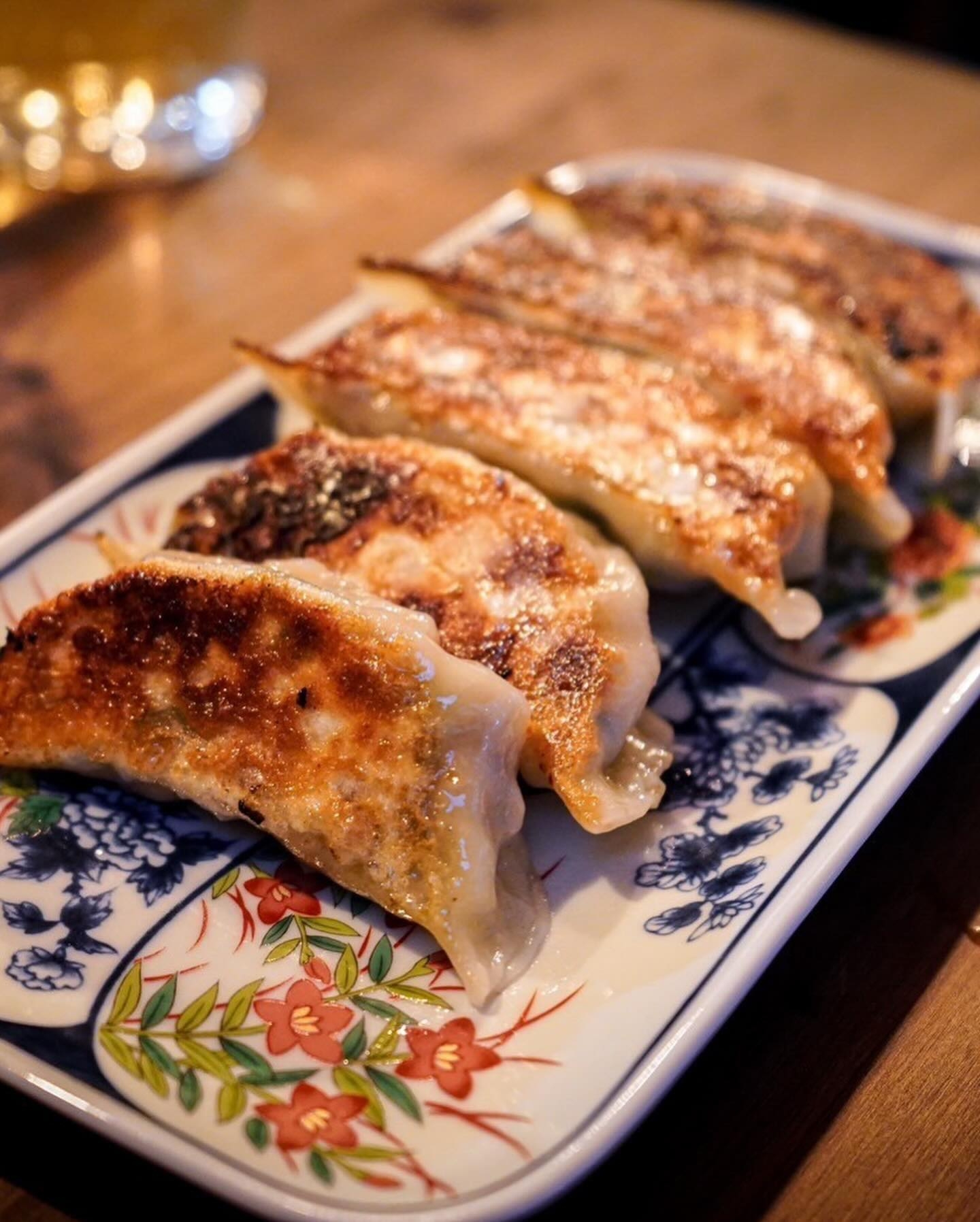 新橋【美味! 山椒餃子の中華酒場】「かもめ飯店」オープン!