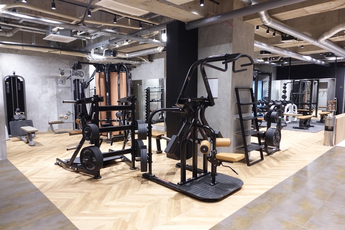 THE BLAZE FIT. MAGOME 1