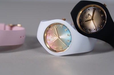 OgKHUX1R0VKVTJf0cAHs.jpg?w=940&h=940