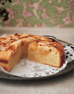 りんご入りフィナンシェ