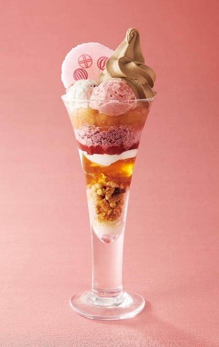 【桃とほうじ茶のパフェ】1,320円