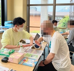 雪印メグミルク 糖化健診ブースの様子