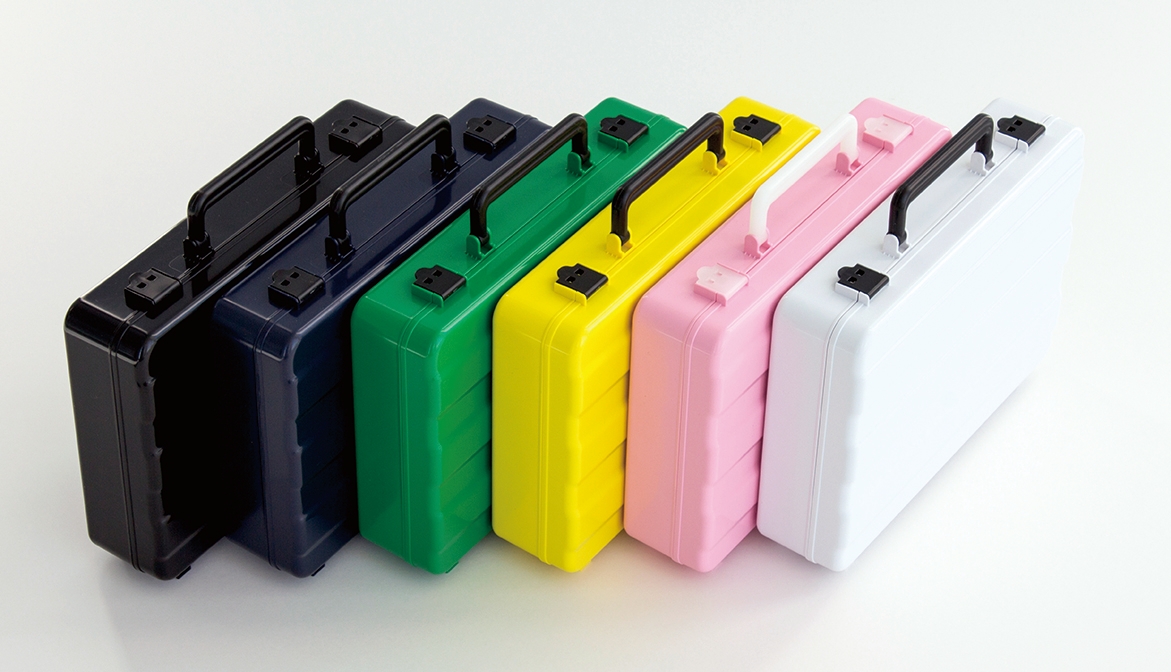 インスリン収納ケース(黄、緑、紺、黒も販売構想中)