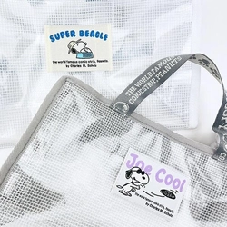 旅行のマストアイテム！スヌーピーのEVAポーチはおしゃれで便利！