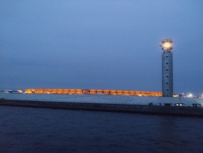 船上から見る「大屋根リング」