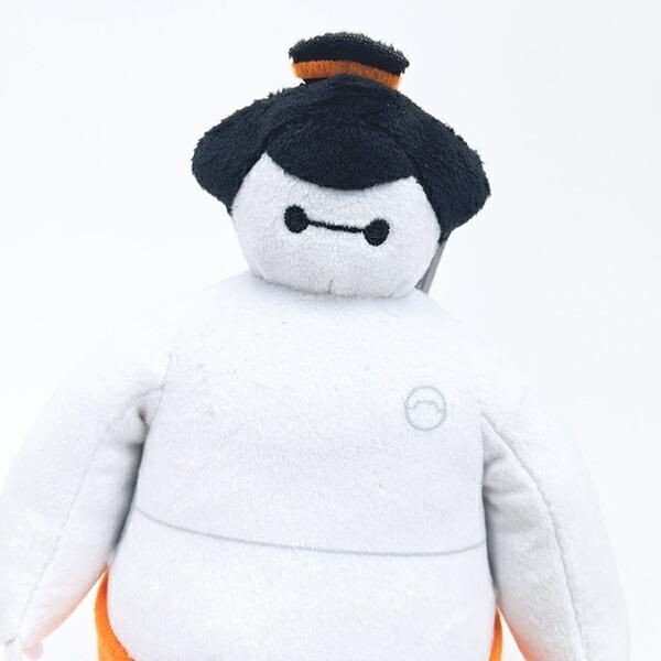 その姿、シュールで愛おしい…！コスプレ姿もキュートなベイマックスの