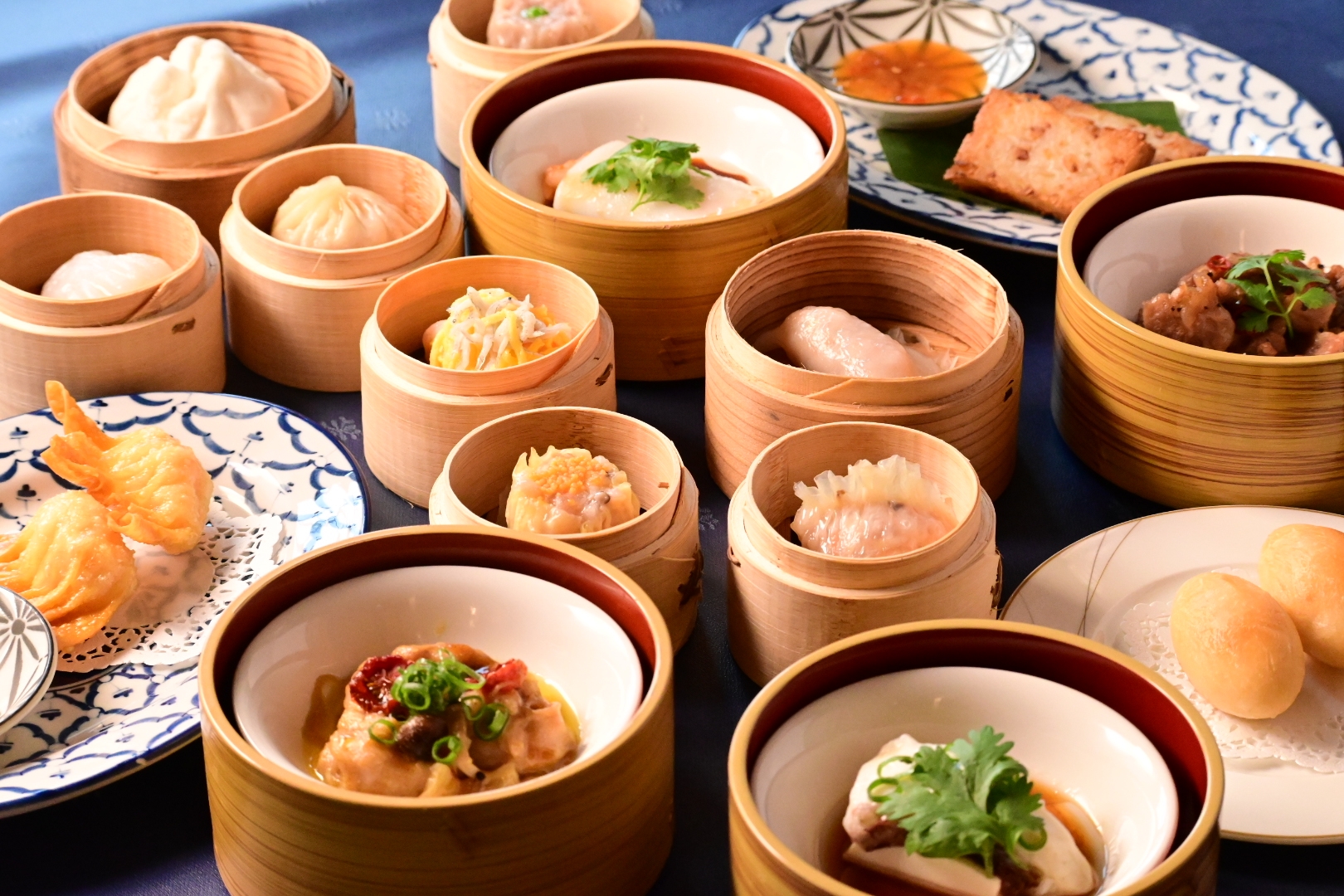 「Ladybird Road」 淡路島特製火鍋・華炎鍋「シャングリラ」 15種の”島飲茶”『食べ放題プラン』10月18日より新登場!