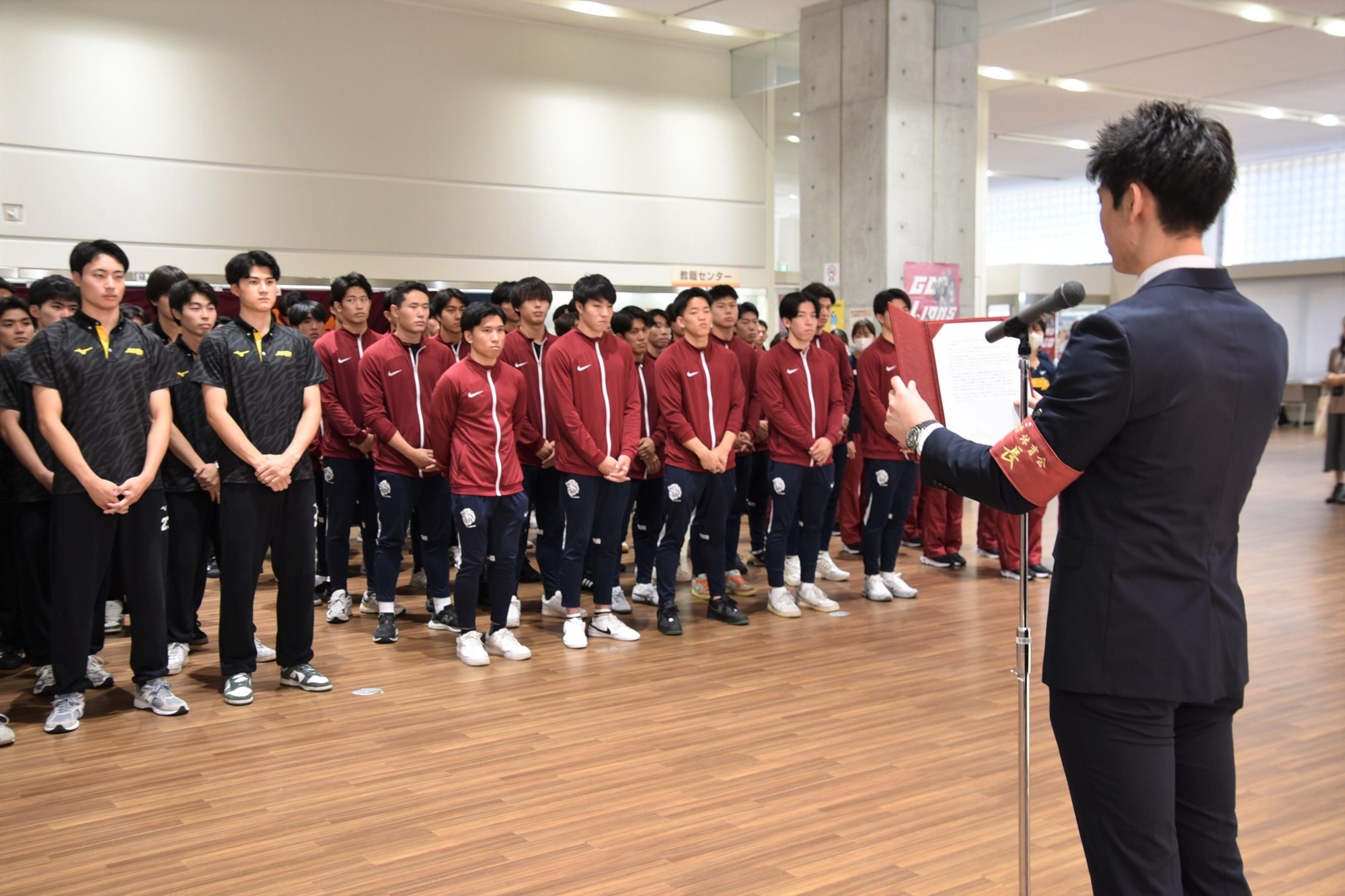 晴れの舞台での健闘を誓った壮行会