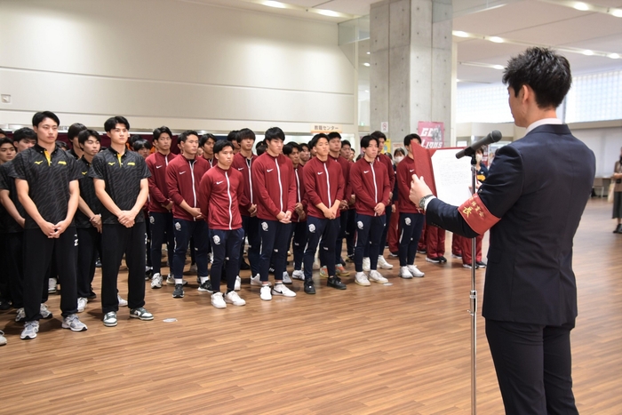 晴れの舞台での健闘を誓った壮行会