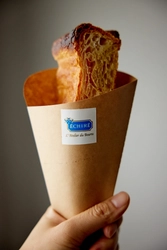 エシレ・ラトリエ デュ ブール（麻布台ヒルズ）ゴールデンウィークのお出かけに！ 「ブリクロ・エシレ」 2025年4月25日(金) より食べきりサイズで提供開始。 数量限定「サンドイッチ クロワッサン ニソワ」も販売中