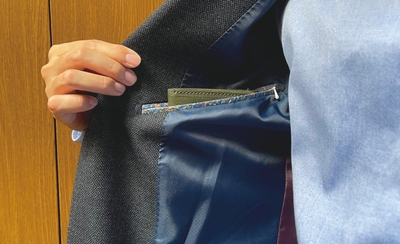 ジャケット内ポケット収納時