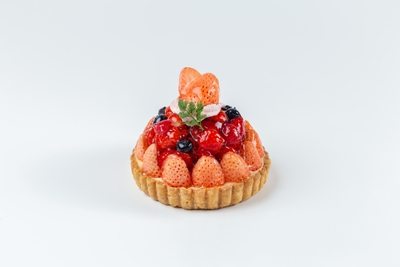 『ベリーベリーホワイト』　13㎝ ホール