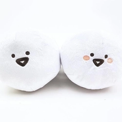 デスクワークのお供は癒しのお文具さんで決まり！リフトレストとして使える便利ポーチ。