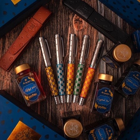 Harry potter 万年筆 各52,800円(税込)