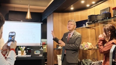 PCAaYYYC3dvaNxUJxw35.jpg?w=940&h=940