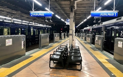 二俣川駅のホームドア