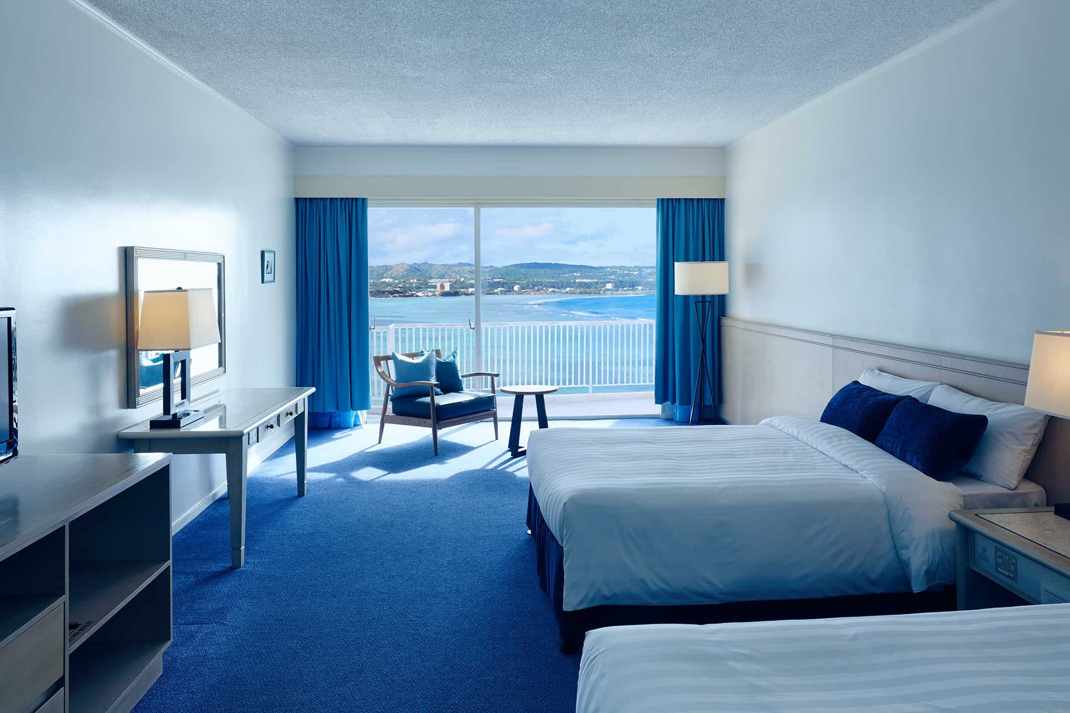 ウィング棟「オーシャンフロント」