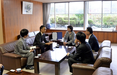 PL1kSMJXoK7BUVbZFXKa.jpg?w=940&h=940