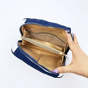 スヌーピートラベルポーチ