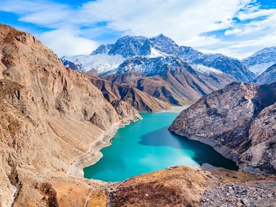 PRID9mbjgL40suWLEdY0.jpg?w=940&h=940