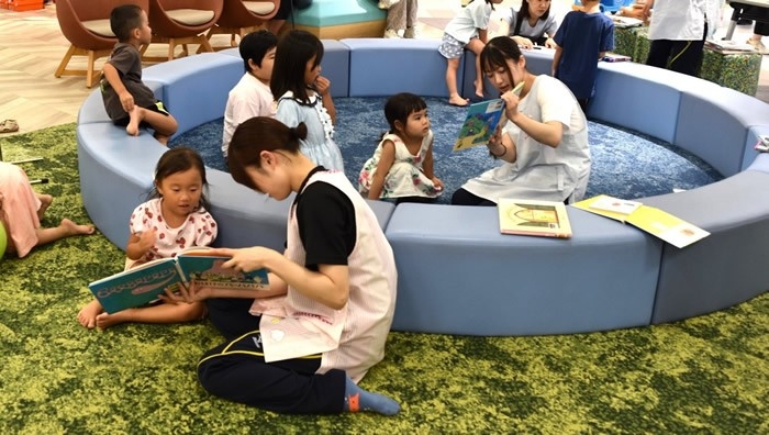 近大九州短大が親子で楽しめる製作や読み聞かせのイベントを開催 保育科の学生が冬の思い出づくりで子育て世帯を支援