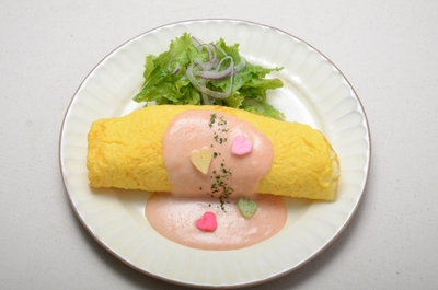 2月に提供する「ピンクオムライス」　※イメージ