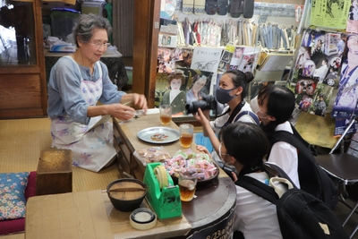 Pe3u9eZyxTKK93e8oLWn.jpg?w=940&h=940