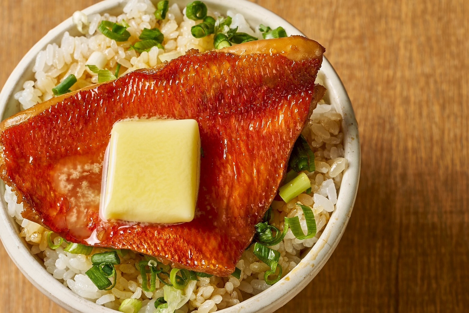 金目鯛煮つけばたばたー丼